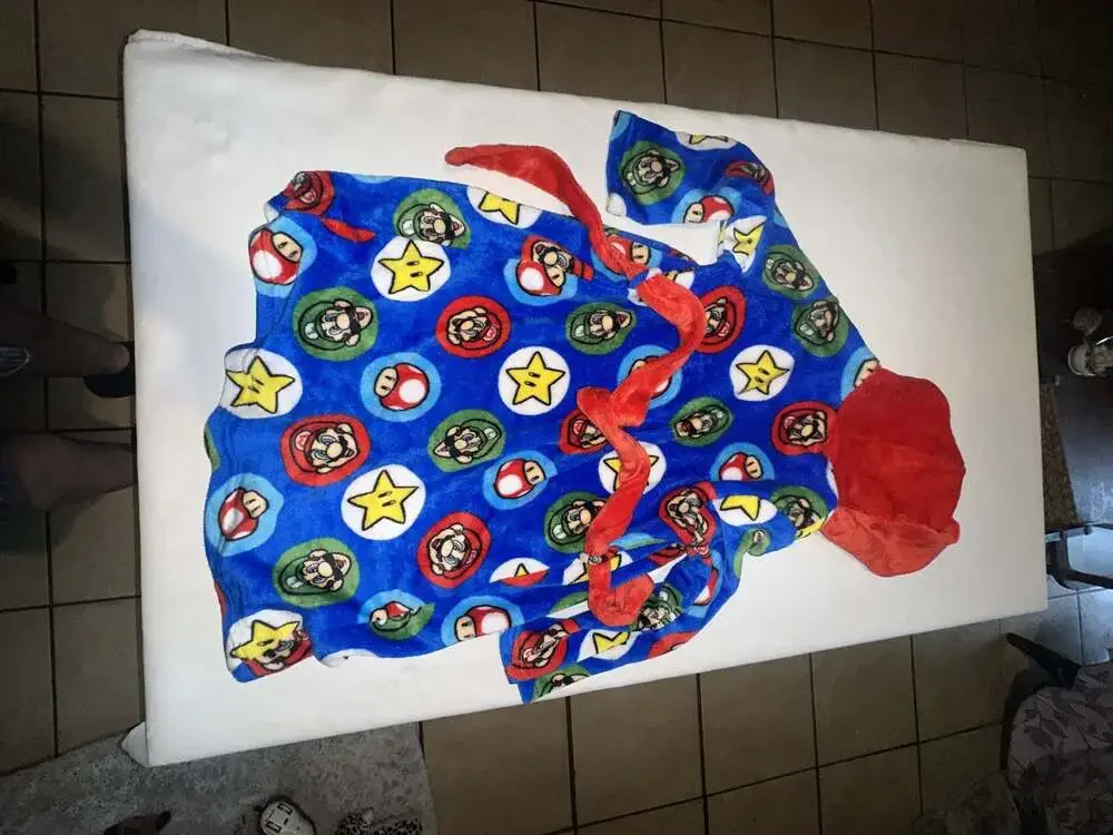 Nintendo Super Mario Bros. Boys Fleece Hooded Bathrobe, Size M (8)